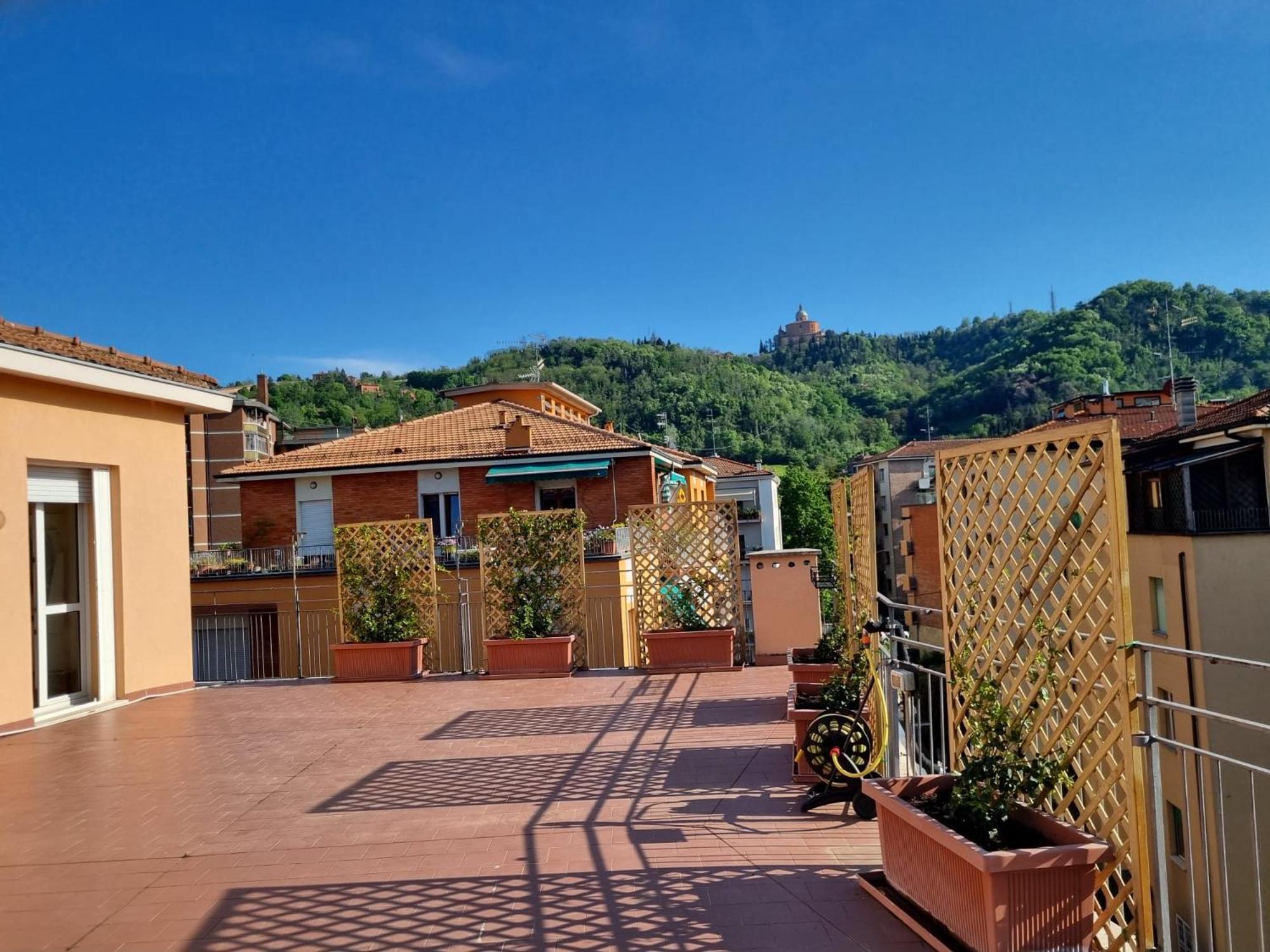볼로냐 Attico Vista San Luca 아파트 외부 사진